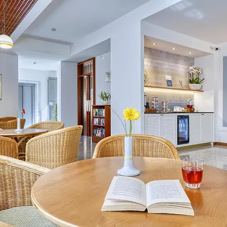 Szálloda Sky Pool Sole 4*