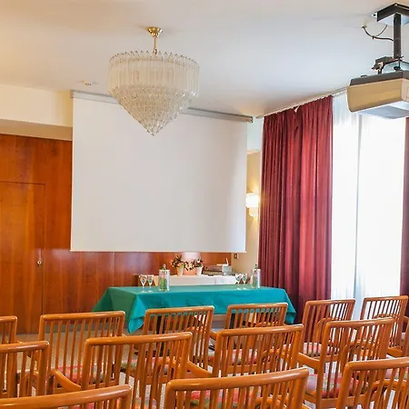 Sky Pool Sole Ξενοδοχείο