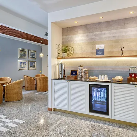 Sky Pool Sole ホテル