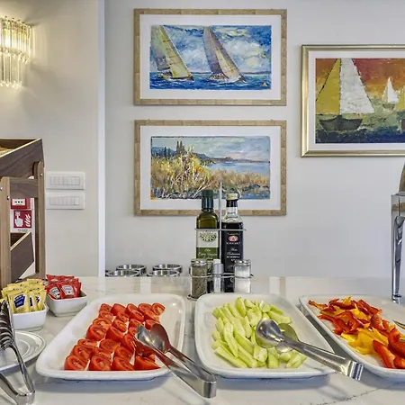 Sky Pool Sole Garda Hotel 4*