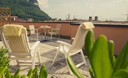 Sky Pool Sole Garda Hotel 4*