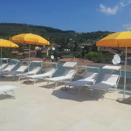 Hotel Sky Pool Sole Garda 4*