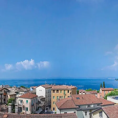 Sky Pool Sole Garda 4* Garda (Verona)