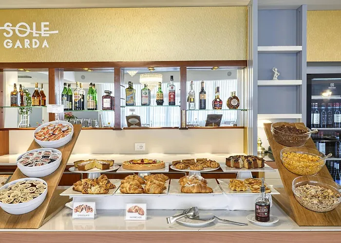 Hotel Sky Pool Sole 4*