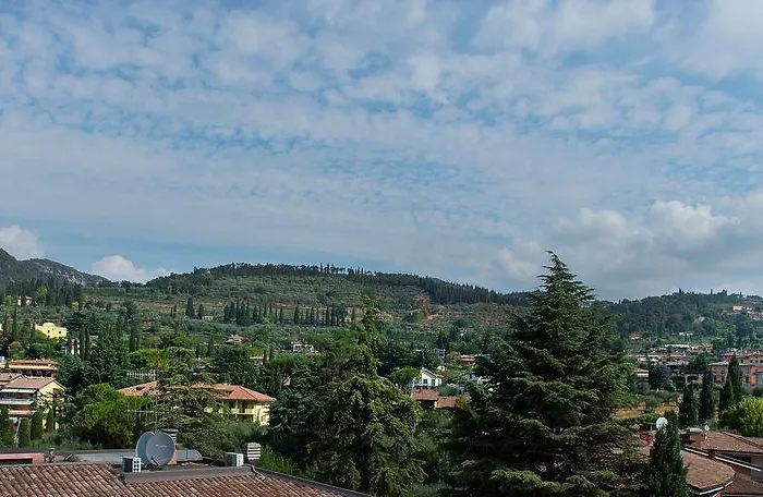 Sky Pool Sole 4* Garda (Verona)