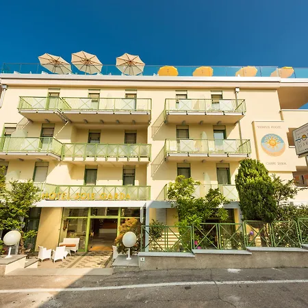 Szálloda Sky Pool Sole Garda