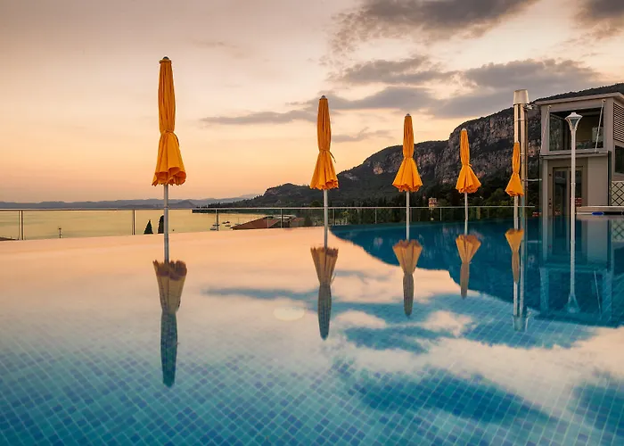 Sky Pool Sole Hotel 4*